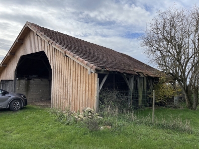Spacious and fully renovated périgourdine farmhouse with barn and garden