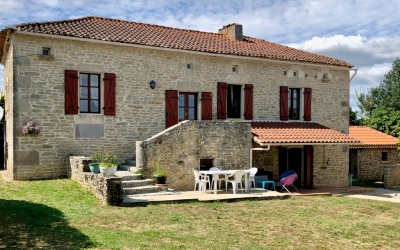 Renovated 19th century farmhouse with 2 gites, swimming pool, outbuildings and garden