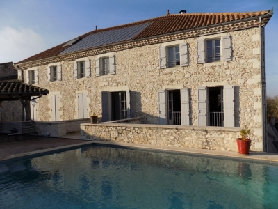 Substantial and fully restored village house with 2 guest apartments, gallery and swimming pool
