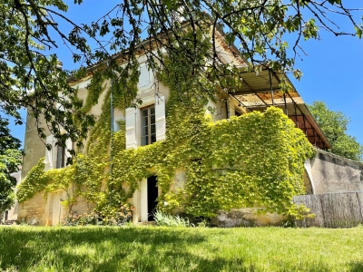 Maison de maitre with attached apartment, traditional outbuildings and large garden