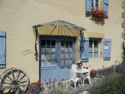 Jolie maison de village avec jardin à Monpazier